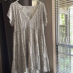 Urban Outfitters, Size XL, Color: Ivory